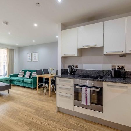 Appartement 2 Bed At Slough Station & Parking - London In 20 Mins Extérieur photo