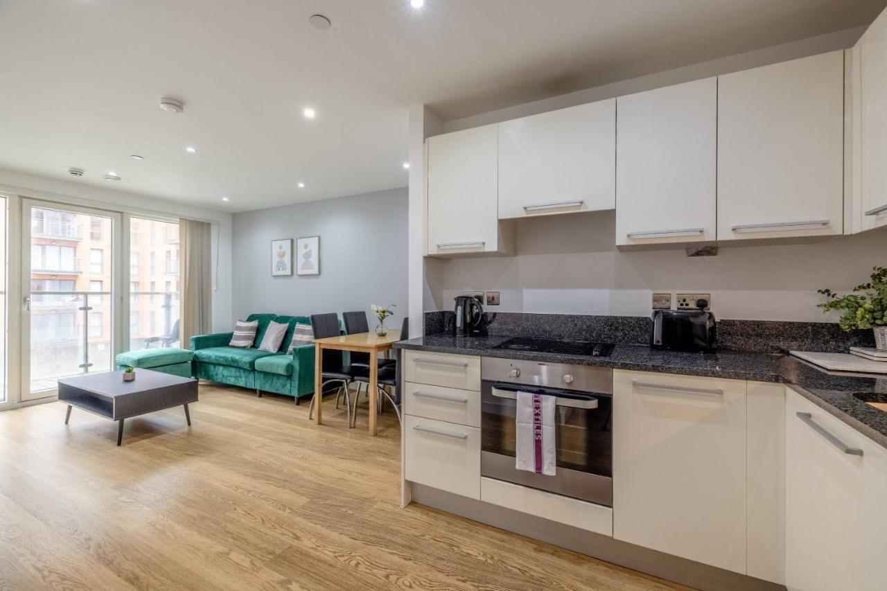 Appartement 2 Bed At Slough Station & Parking - London In 20 Mins Extérieur photo