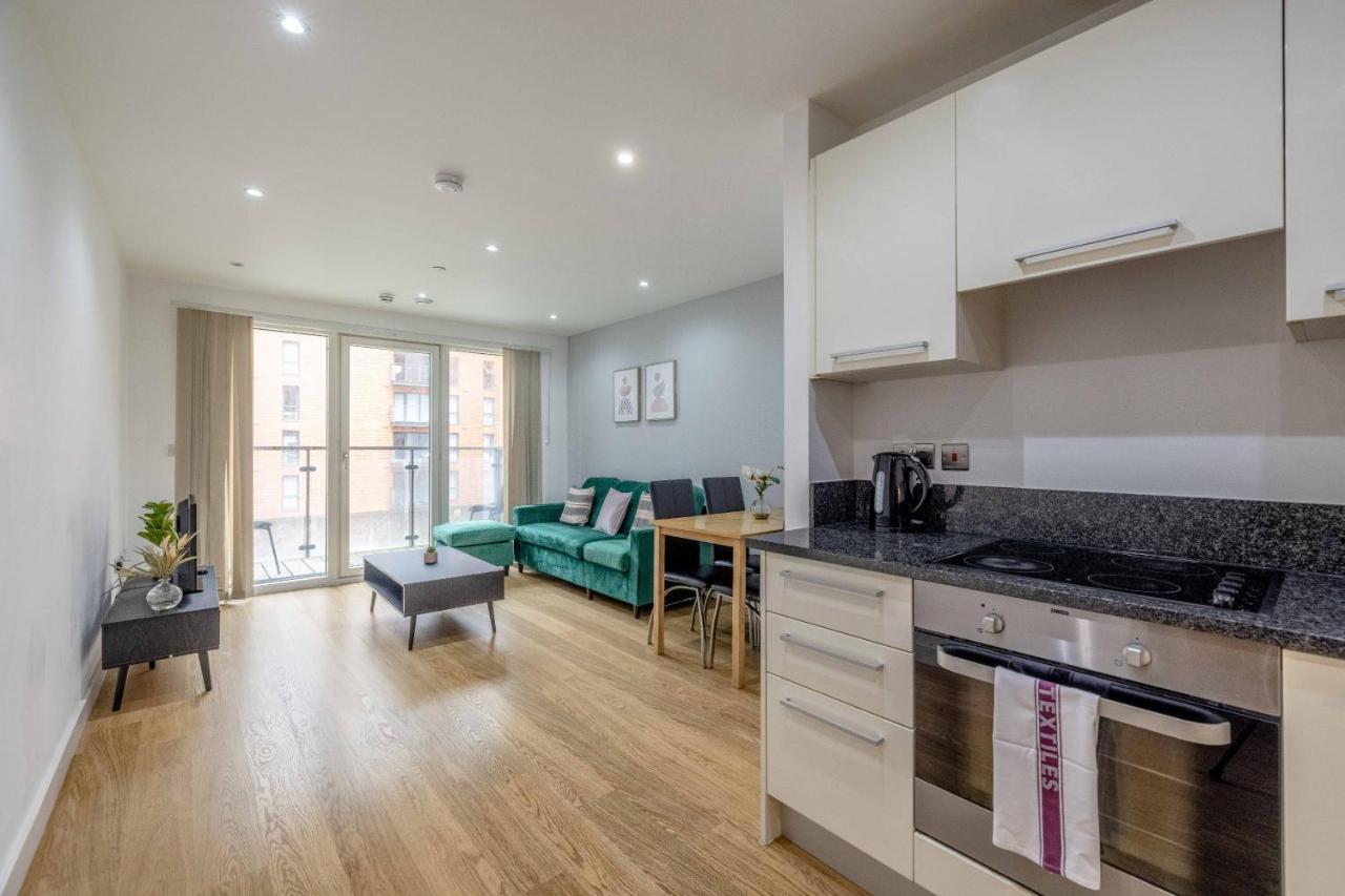 Appartement 2 Bed At Slough Station & Parking - London In 20 Mins Extérieur photo